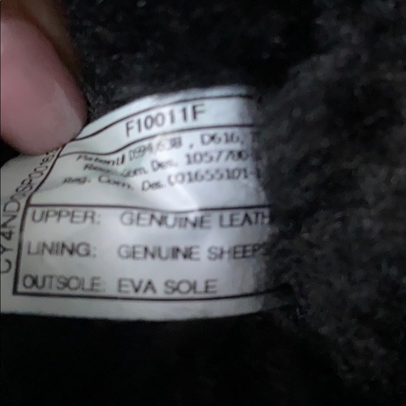 UGG BAILEY BUTTON TRIPLET SHEARLING BOOTS BLACK - Picture 14 of 14